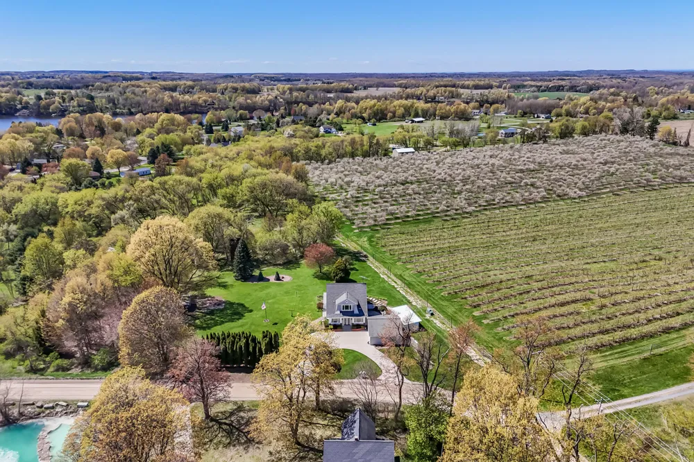 3338 W Abbey Road Hart Township, MI 49420