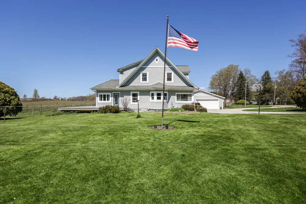 3338 W Abbey Road Hart Township, MI 49420