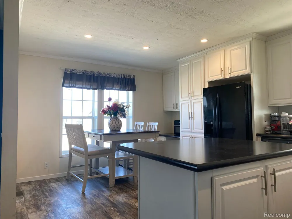 1698 SOLO LANE Frenchtown Township, MI 48166