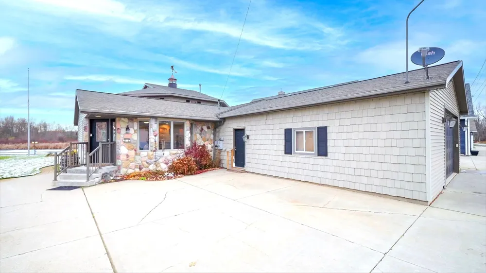 4690 Birchcrest Drive Lake Township, MI 48629