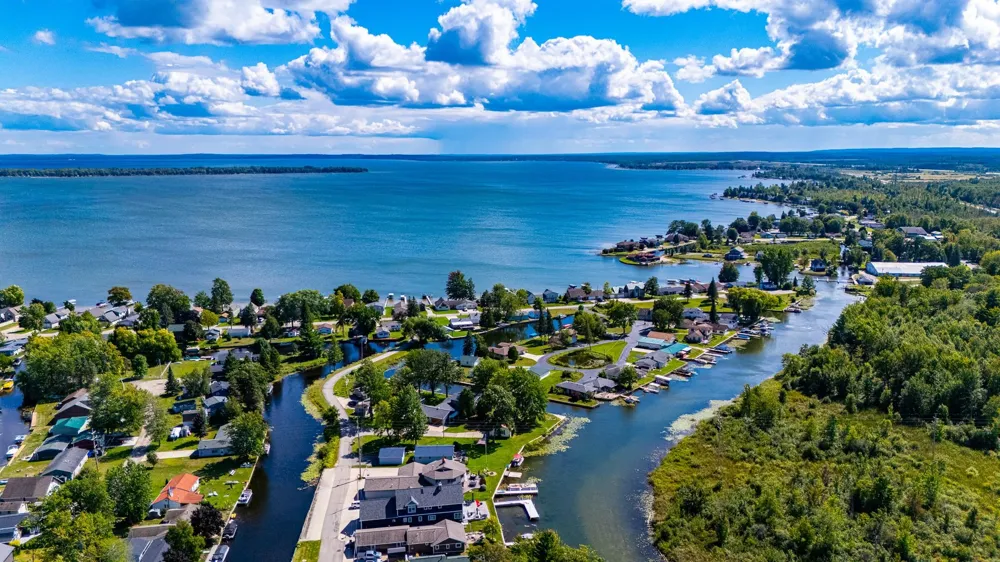 4690 Birchcrest Drive Lake Township, MI 48629