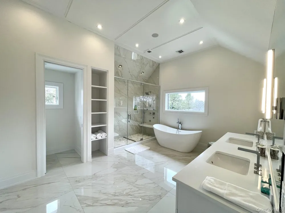 59 Shinnecock Hills Road Southampton, NY 11968