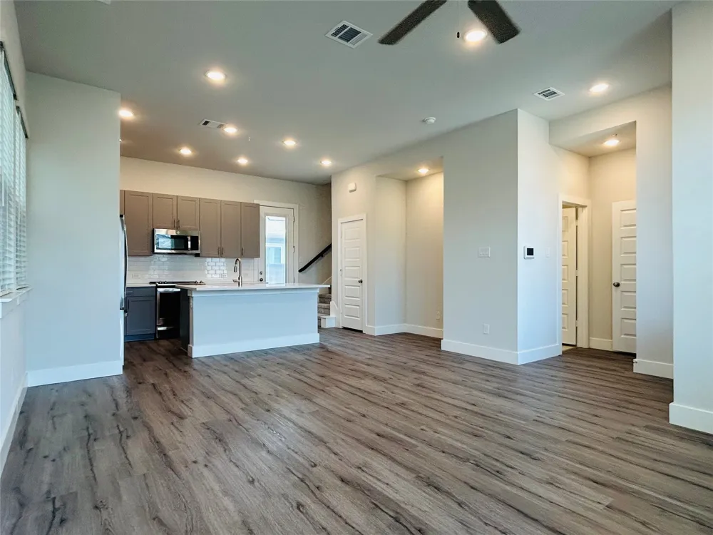 760 W Bedford Euless Road #218 Hurst, TX 76053