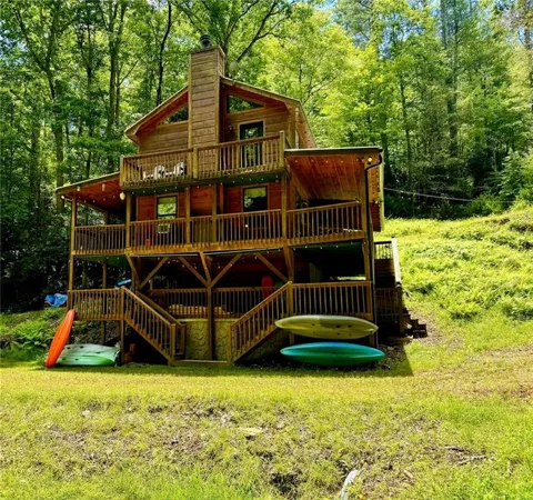 216 Sourwood Drive
