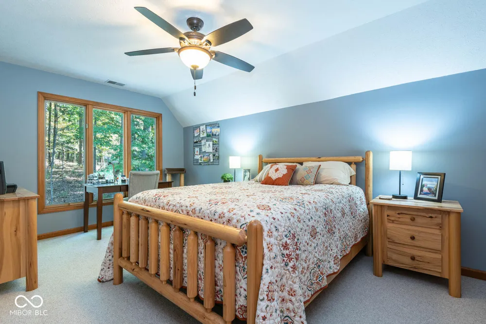 9002 E Agate Avenue Nashville, IN 47448