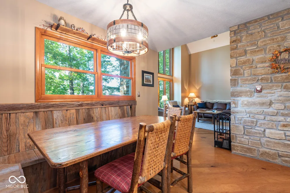 9002 E Agate Avenue Nashville, IN 47448