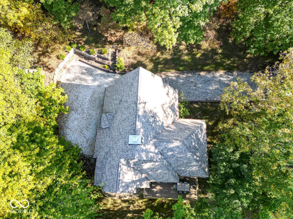 9002 E Agate Avenue Nashville, IN 47448