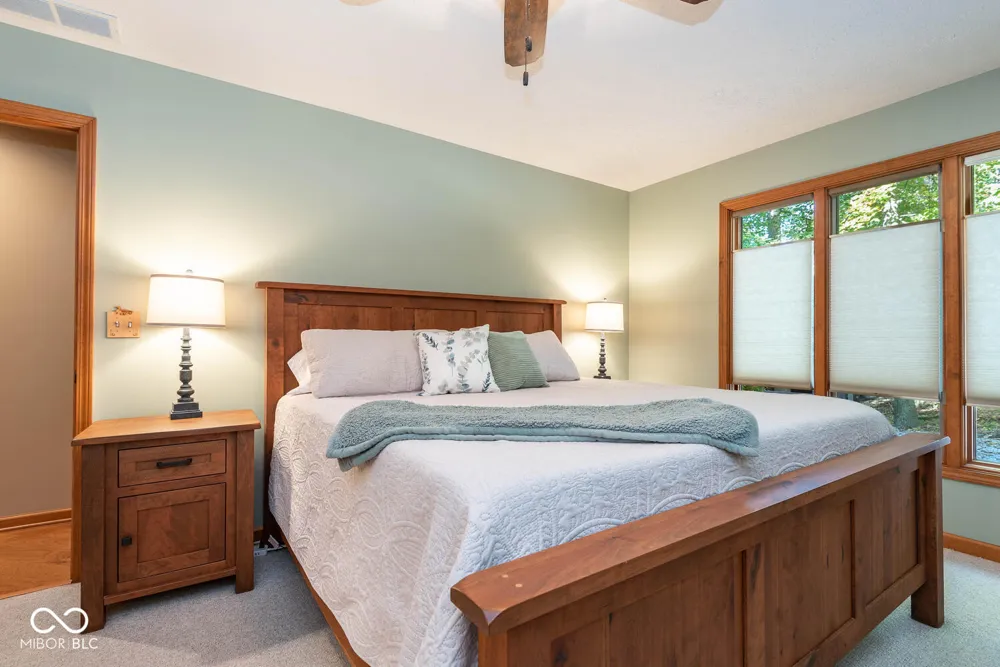 9002 E Agate Avenue Nashville, IN 47448