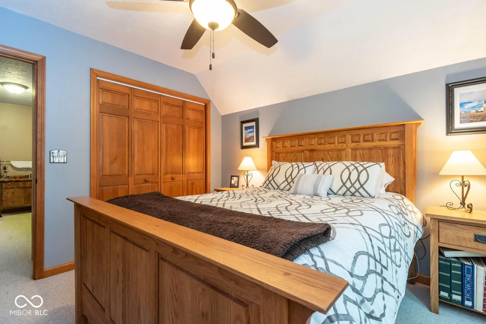 9002 E Agate Avenue Nashville, IN 47448