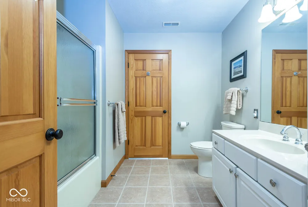 9002 E Agate Avenue Nashville, IN 47448