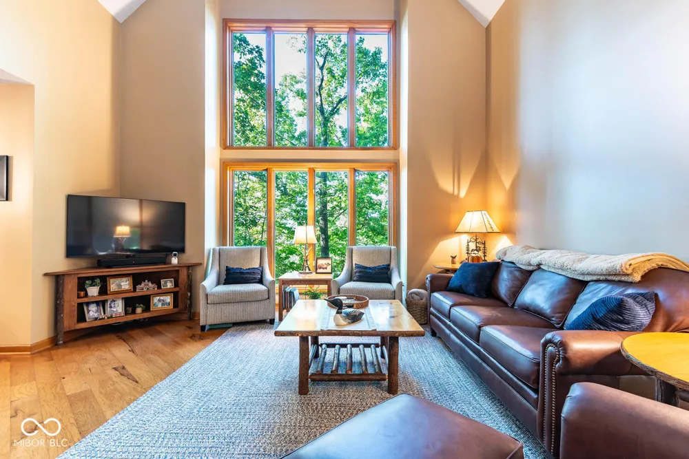 9002 E Agate Avenue Nashville, IN 47448