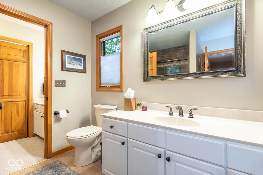9002 E Agate Avenue Nashville, IN 47448