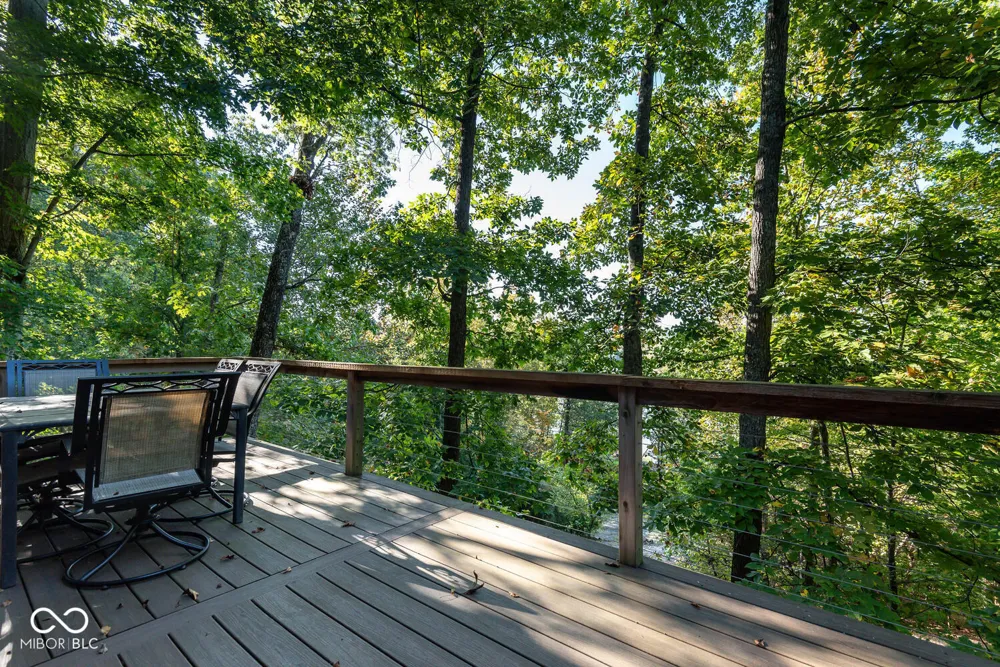 9002 E Agate Avenue Nashville, IN 47448