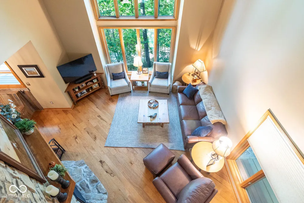 9002 E Agate Avenue Nashville, IN 47448