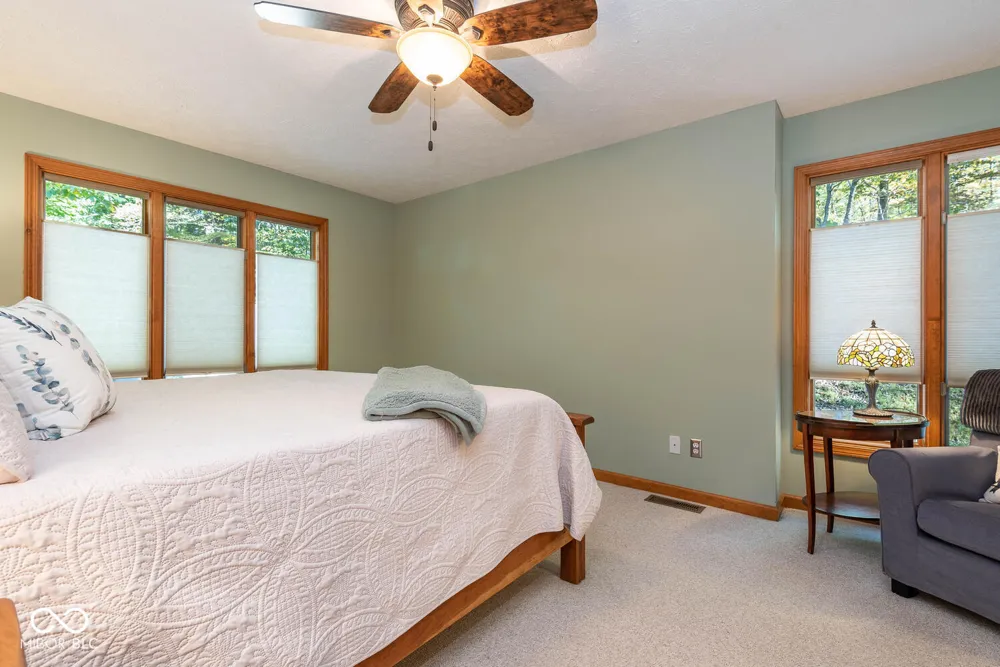 9002 E Agate Avenue Nashville, IN 47448
