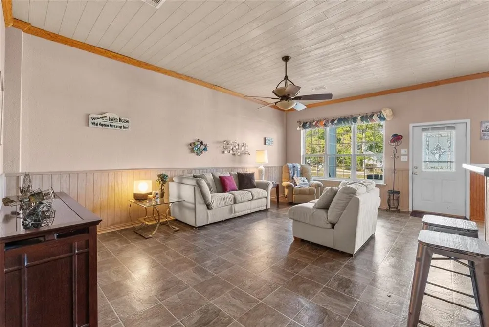 21 Flamingo Circle Coldspring, TX 77331
