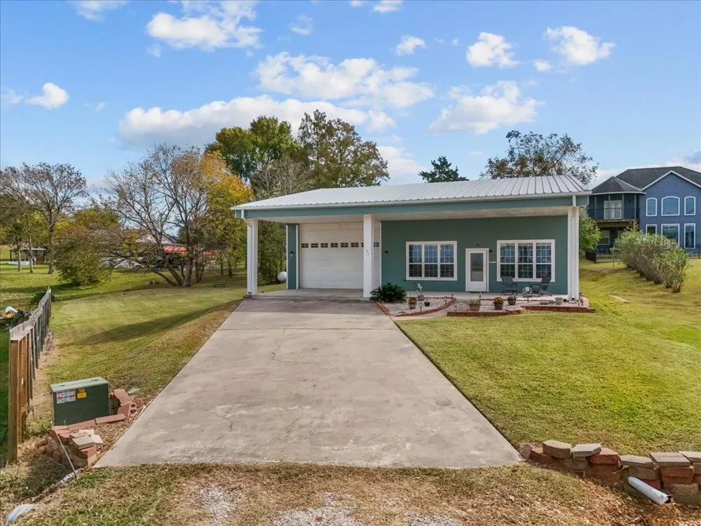 21 Flamingo Circle Coldspring, TX 77331