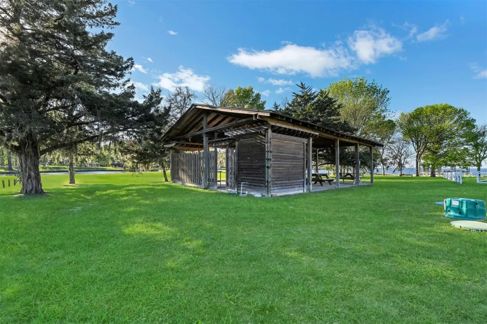 21 Flamingo Circle Coldspring, TX 77331
