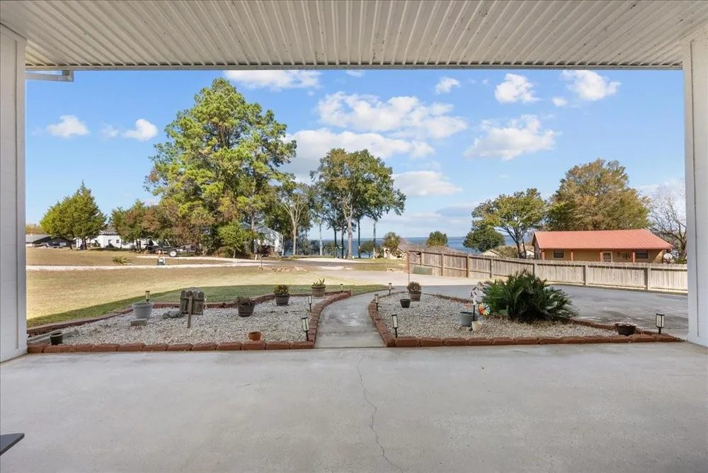 21 Flamingo Circle Coldspring, TX 77331