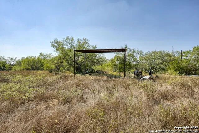3530 E Cr 331 Jourdanton, TX 78026