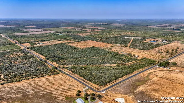 3530 E Cr 331 Jourdanton, TX 78026