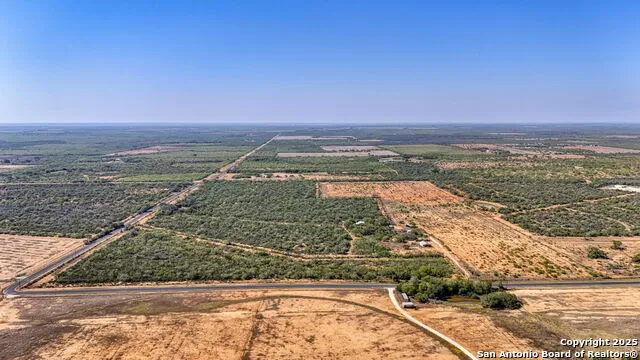 3530 E Cr 331 Jourdanton, TX 78026
