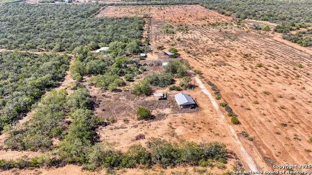 3530 E Cr 331 Jourdanton, TX 78026