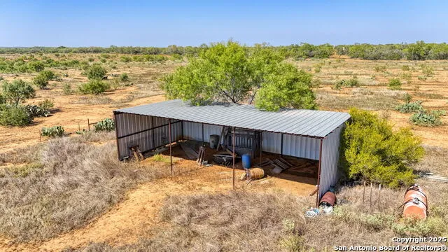 3530 E Cr 331 Jourdanton, TX 78026
