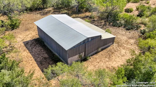3530 E Cr 331 Jourdanton, TX 78026