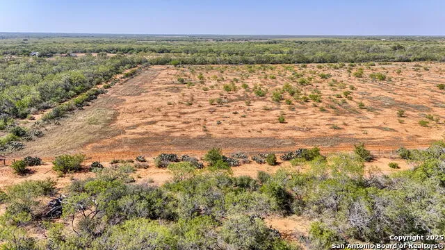 3530 E Cr 331 Jourdanton, TX 78026