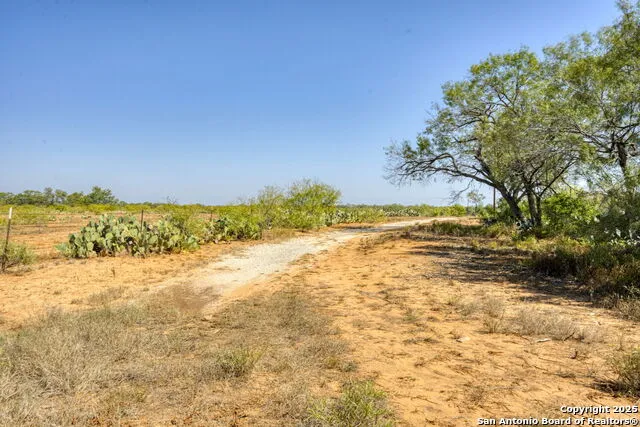 3530 E Cr 331 Jourdanton, TX 78026