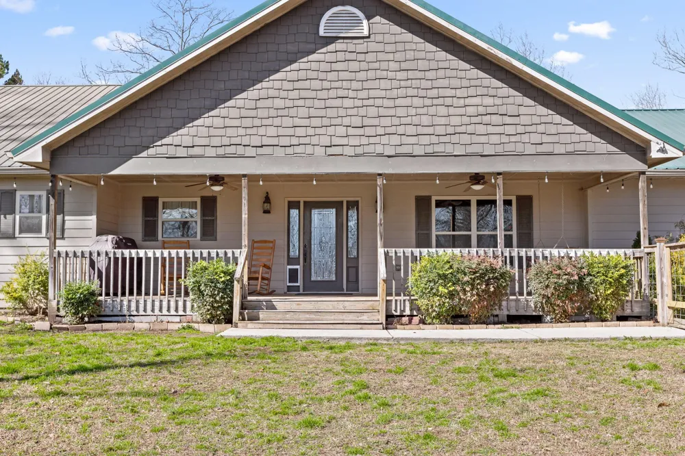 1080 Harp Switch Road Chickamauga, GA 30707