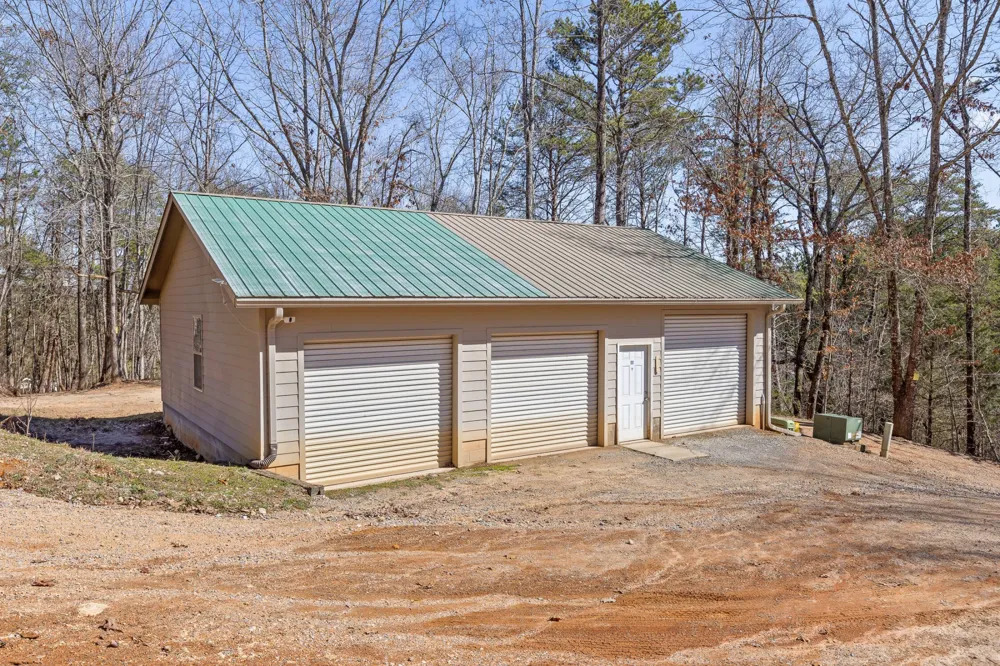 1080 Harp Switch Road Chickamauga, GA 30707