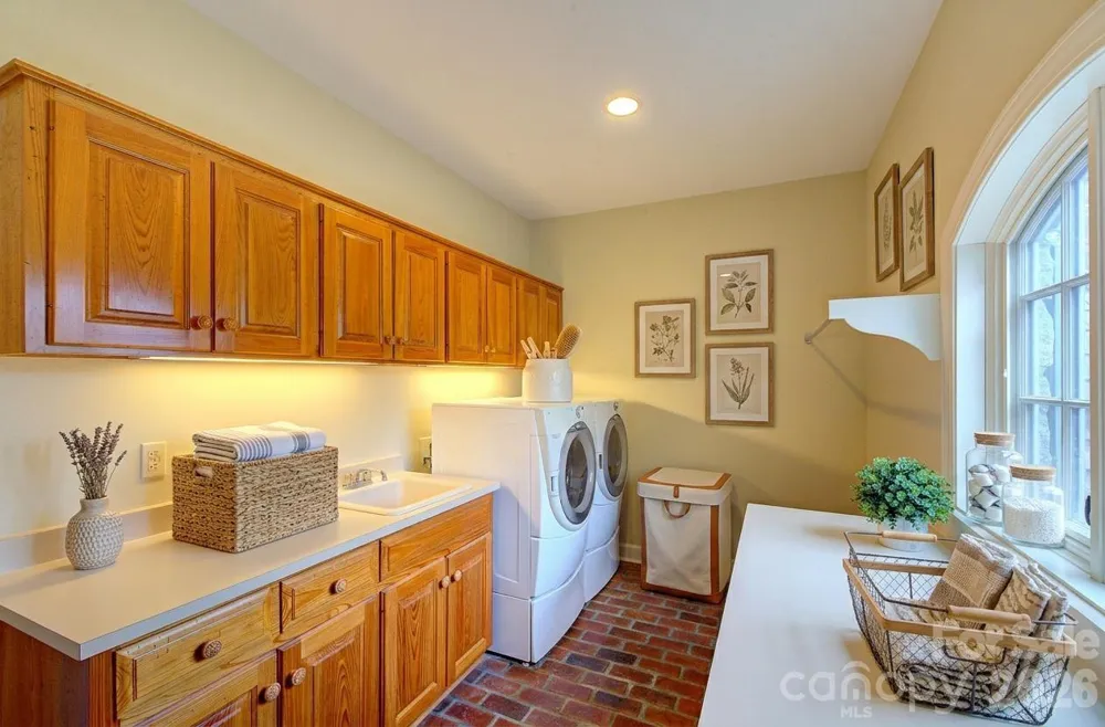 21 Eagle Rock Road Landrum, SC 29356