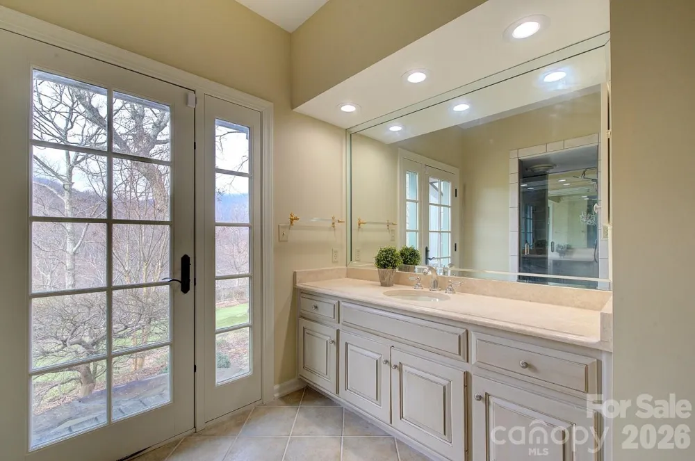 21 Eagle Rock Road Landrum, SC 29356