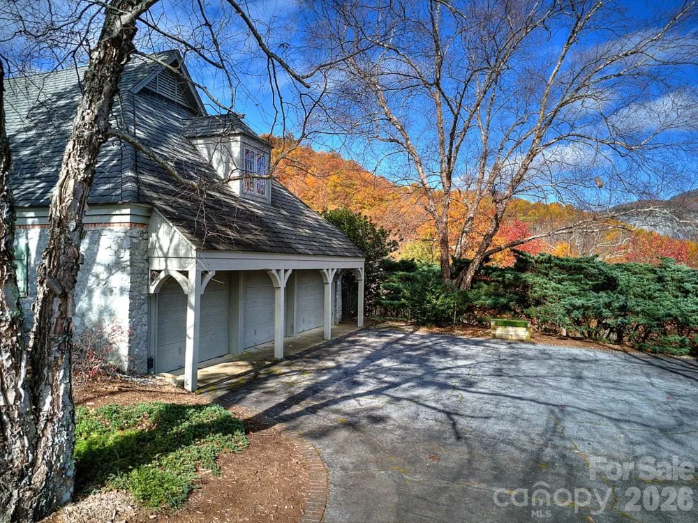 21 Eagle Rock Road Landrum, SC 29356