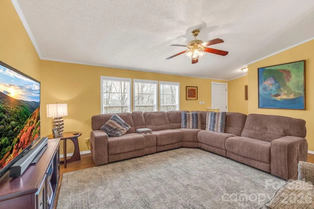 401 Lynn Gap Road Spruce Pine, NC 28777