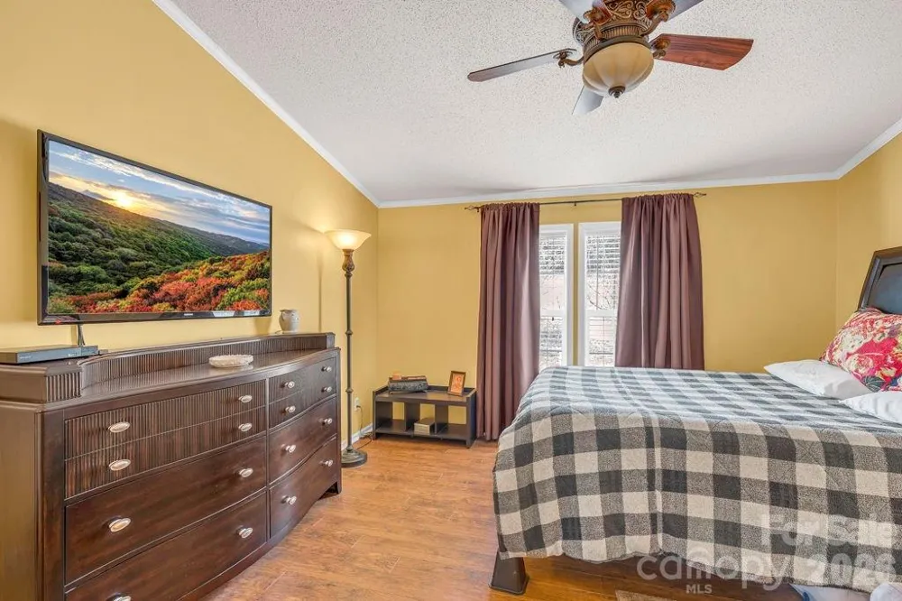 401 Lynn Gap Road Spruce Pine, NC 28777