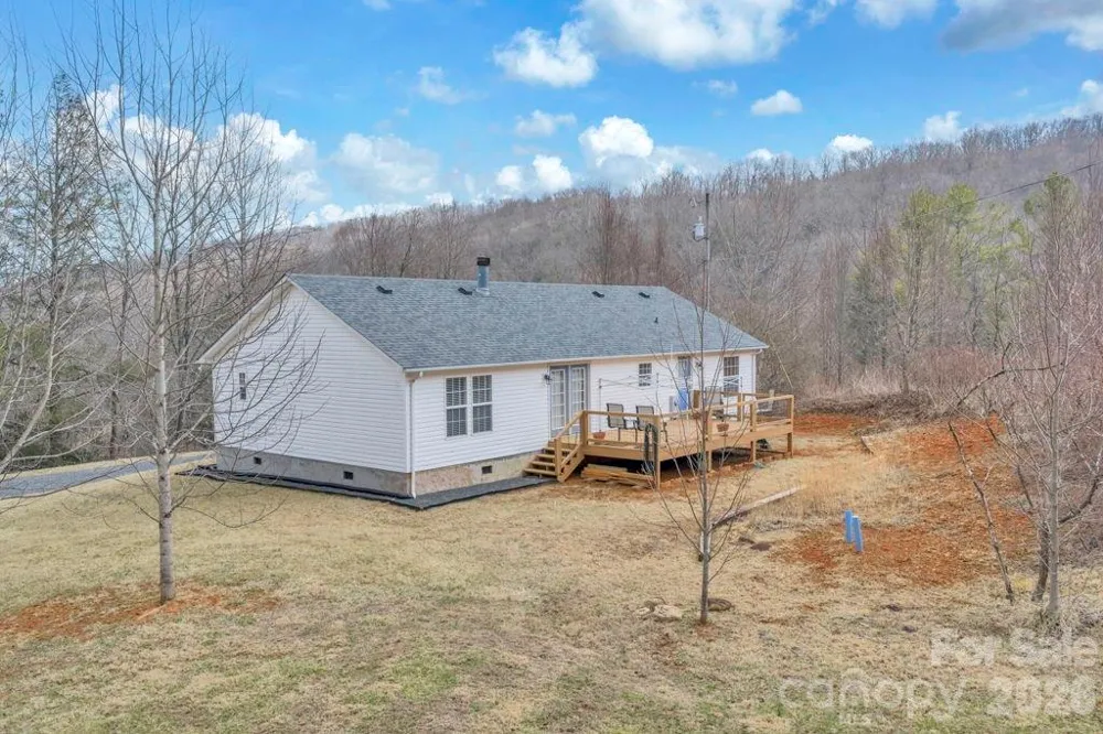 401 Lynn Gap Road Spruce Pine, NC 28777