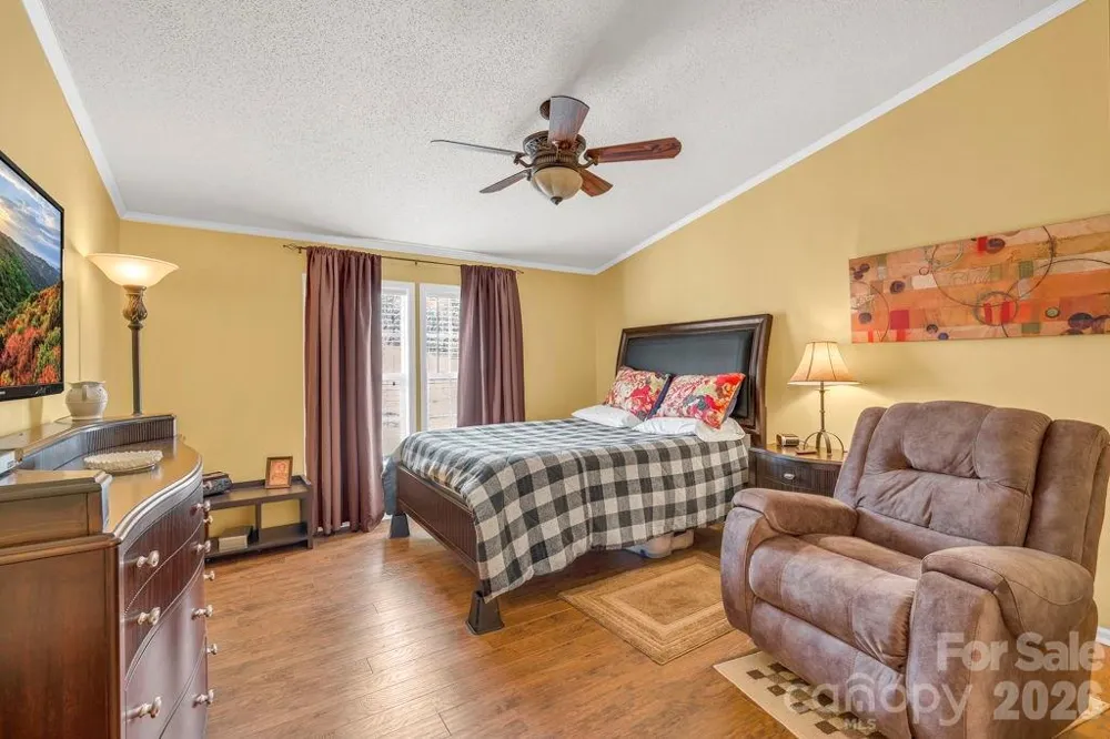 401 Lynn Gap Road Spruce Pine, NC 28777