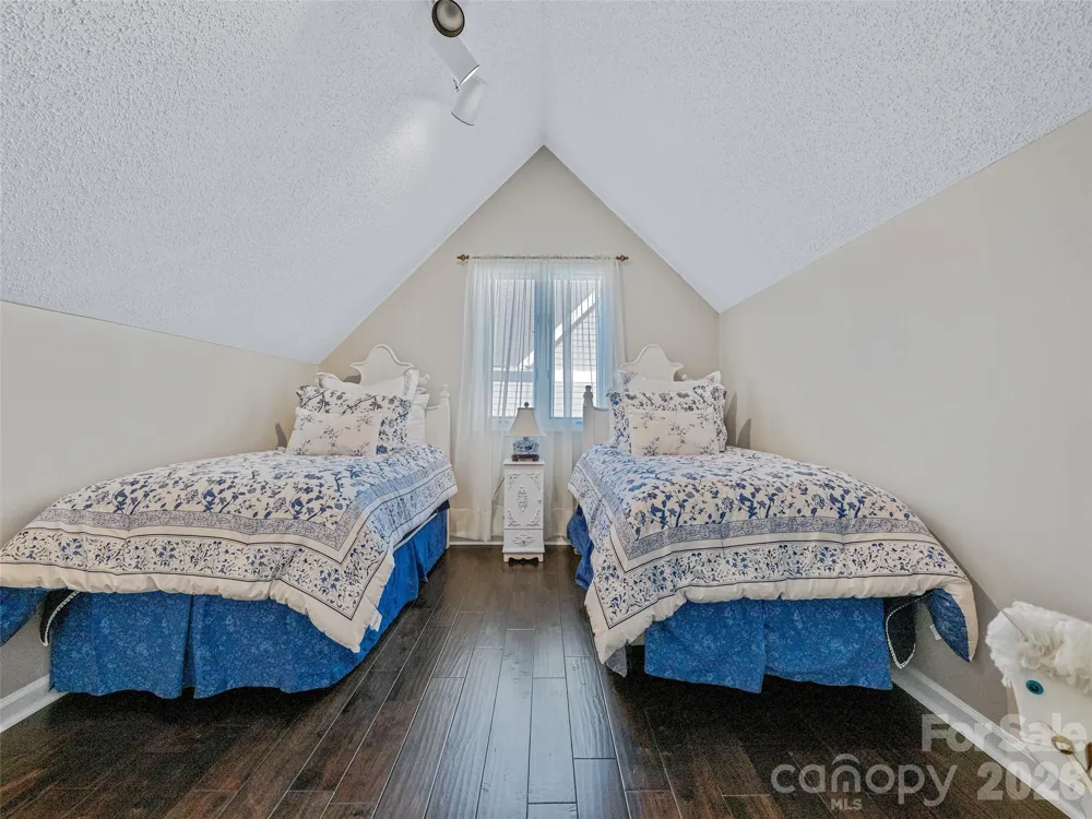 132 Overlook Drive Flat Rock, NC 28731
