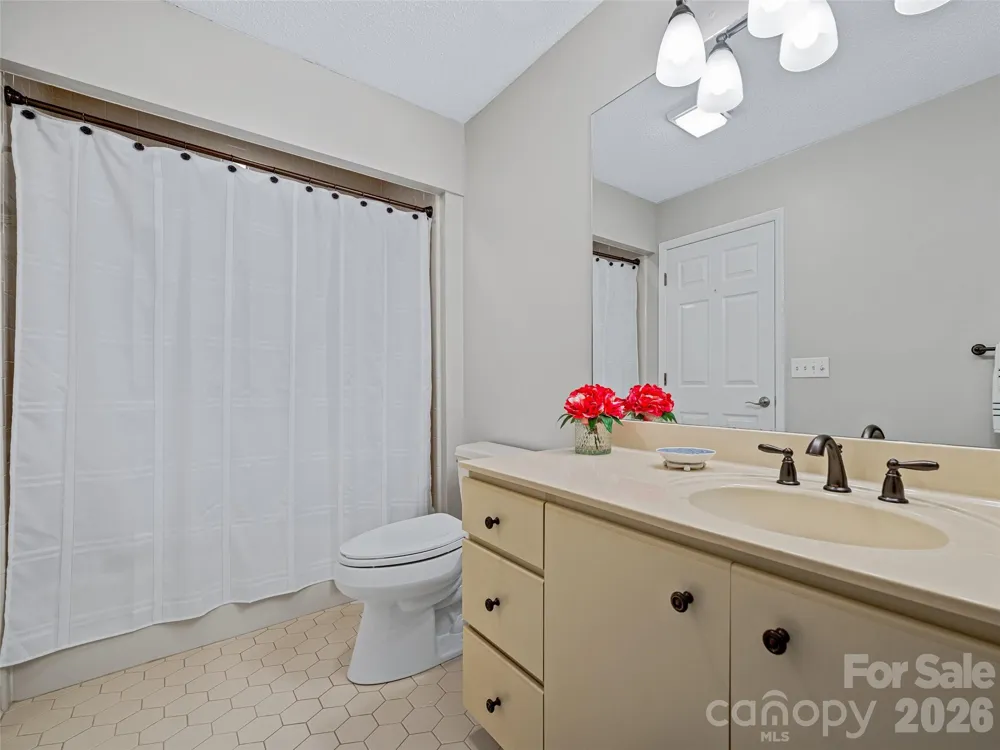 132 Overlook Drive Flat Rock, NC 28731