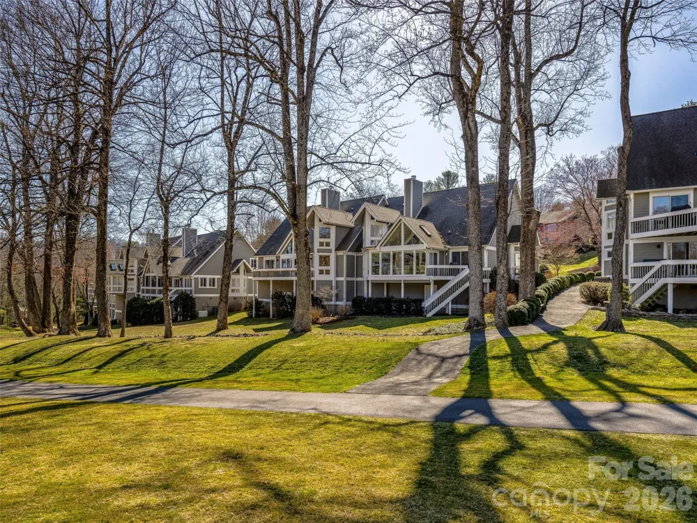 132 Overlook Drive Flat Rock, NC 28731