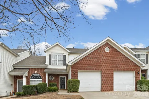 12429 Stratfield Place Circle