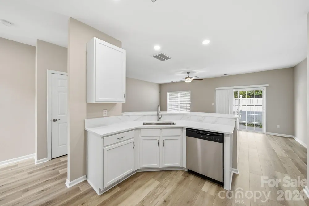 12429 Stratfield Place Circle Pineville, NC 28134