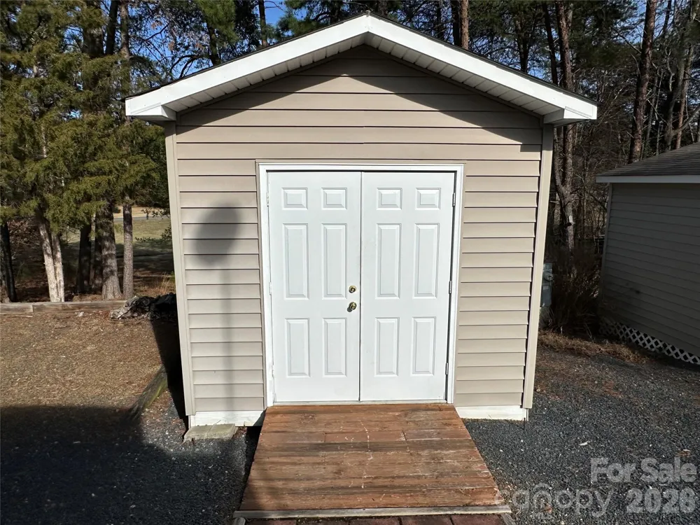 125 Cardinal Avenue New London, NC 28127