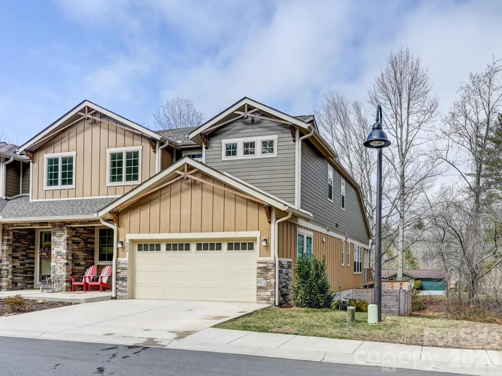 554 Sweet Birch Park Lane Black Mountain, NC 28711