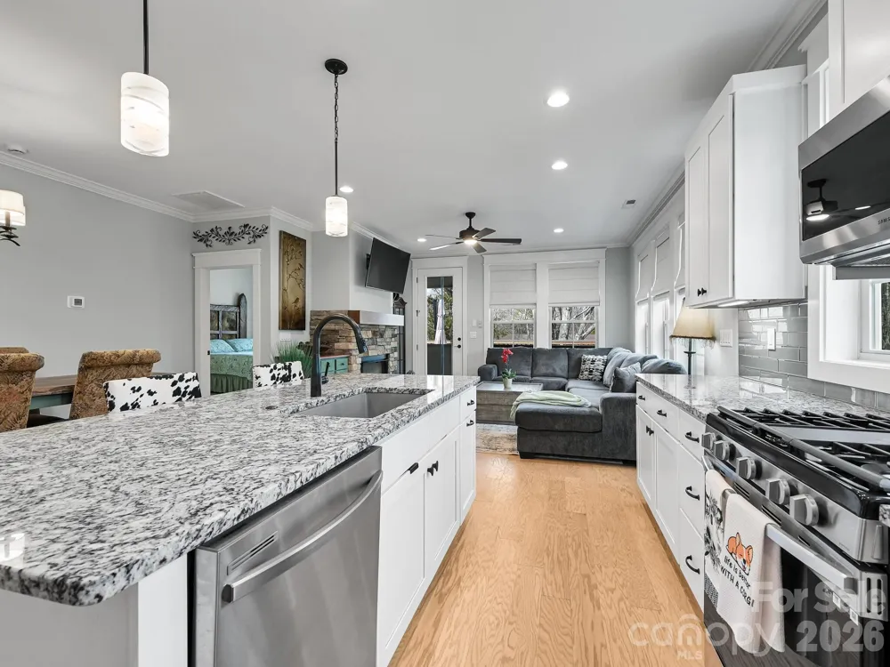 554 Sweet Birch Park Lane Black Mountain, NC 28711