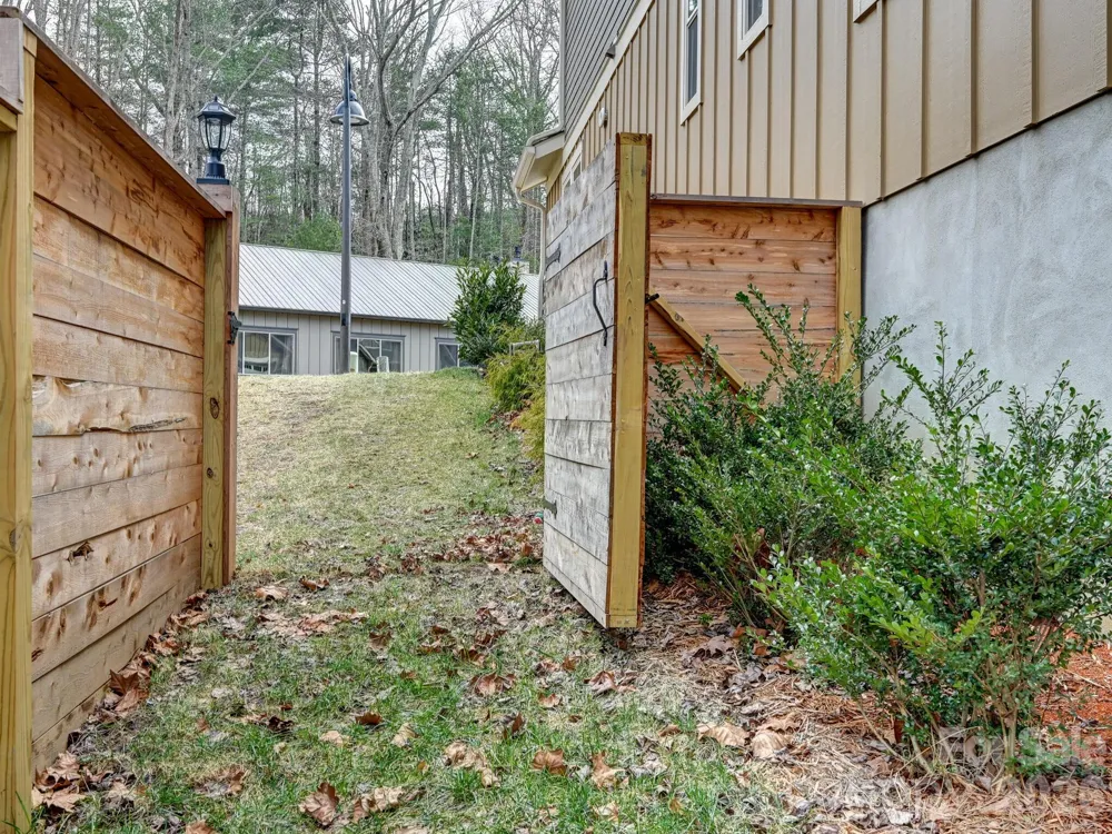 554 Sweet Birch Park Lane Black Mountain, NC 28711
