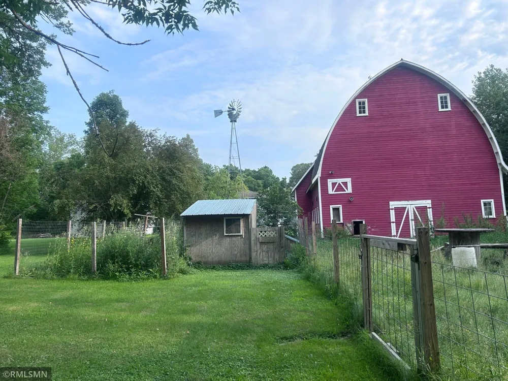22841 Hwy 71 NE #22841/22843 Hines, MN 56647